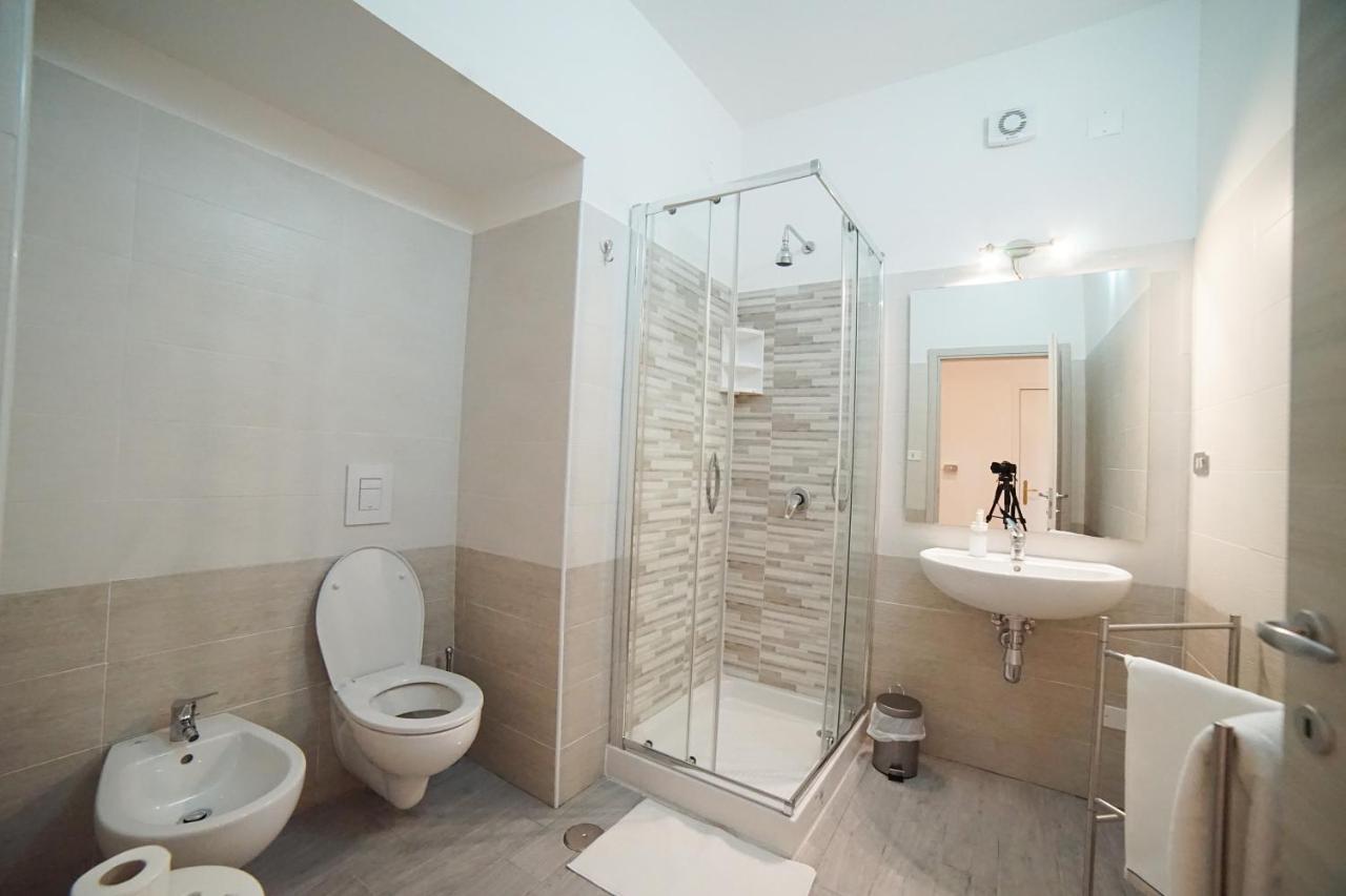 Central Home B&B Cosenza Eksteriør billede